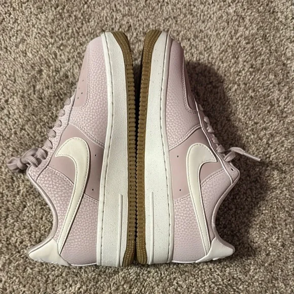 Nike Pink and White Sneakers Air Force 1 - Picture 4 of 4